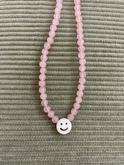 PEACHY & WILD ROSE QUARTZ SMILEY FACE NECKLACE