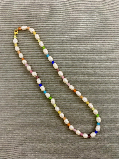 PEACHY & WILD PEARL RAINBOW NECKLACE
