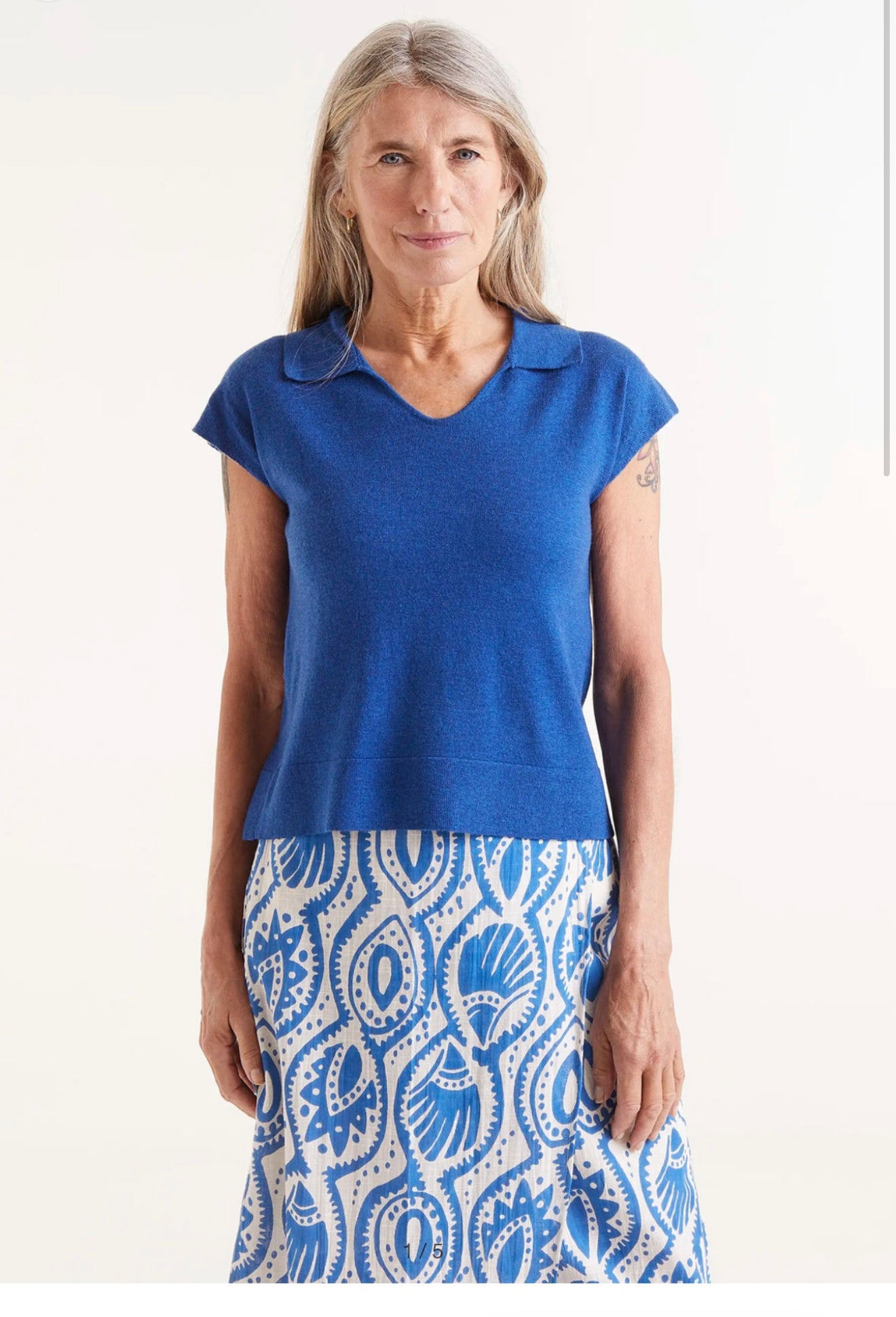 *COMPANIA FANTASTICA BLUE V-NECK KNITTED TOP 51C/10204