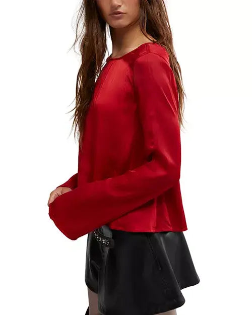 ARABELLA FLUTED SLEEVE BLOUSE
