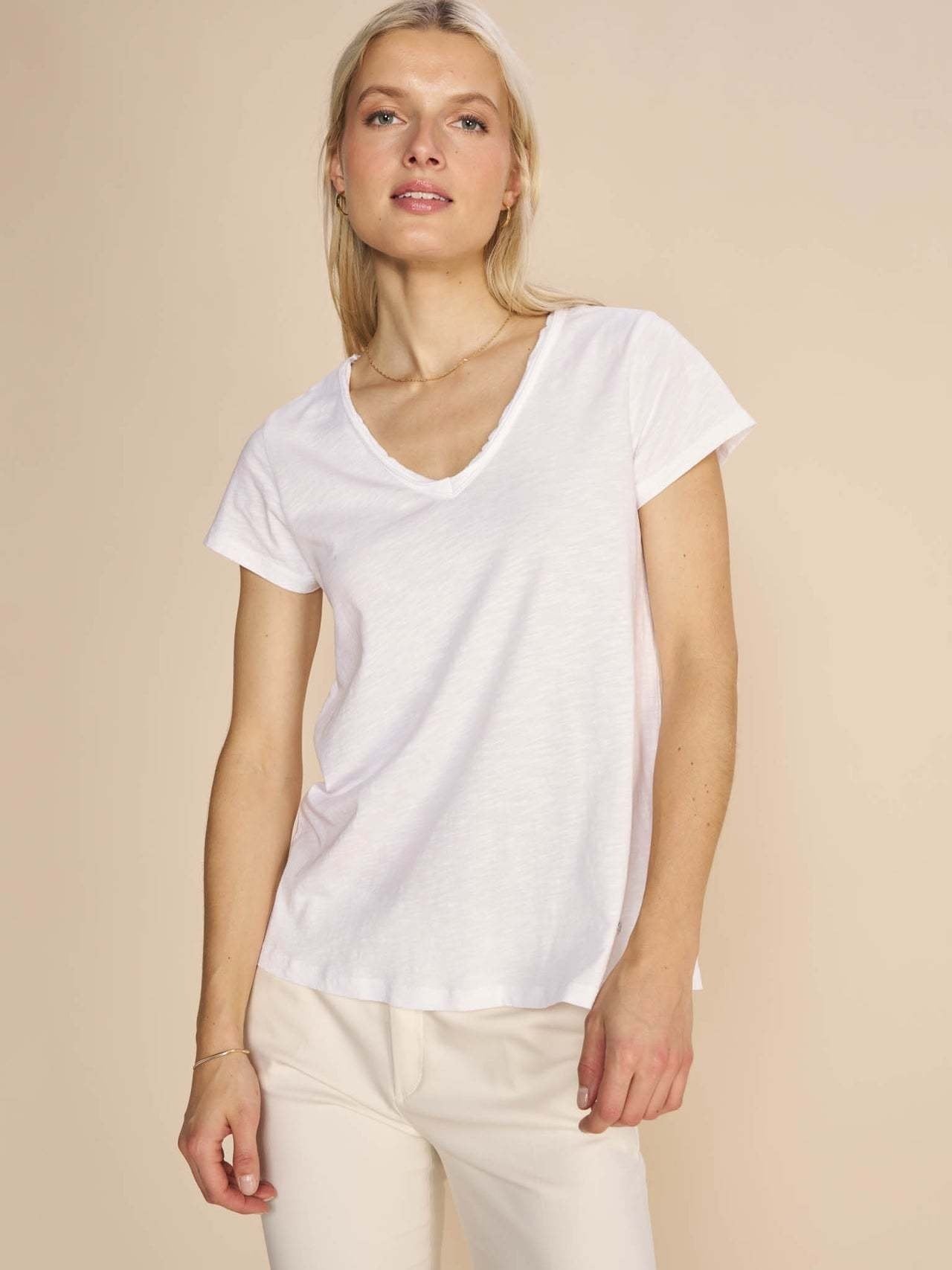 TULLI V-SS BASIC TEE